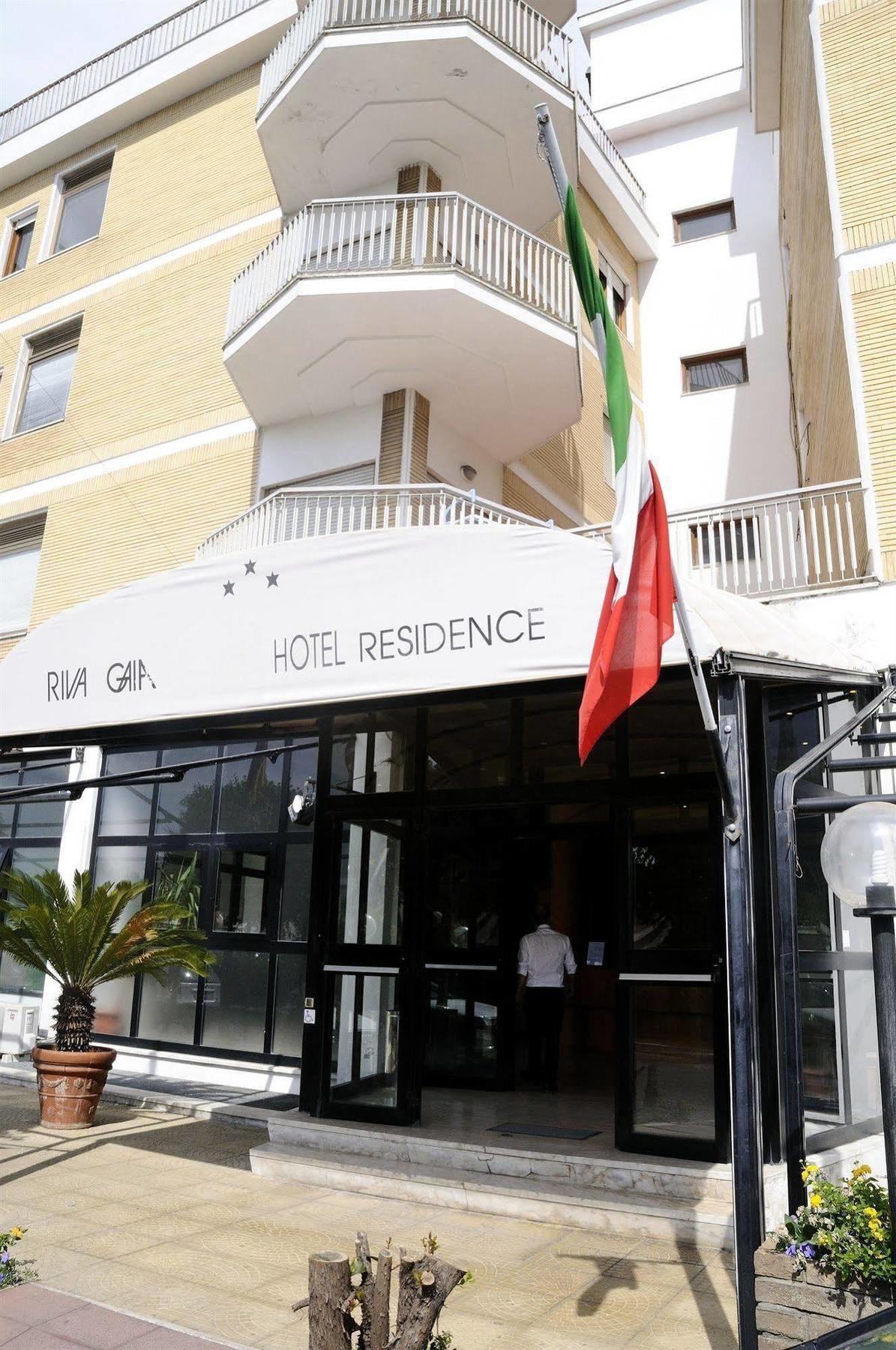 Residence Riva Gaia Terracina Exterior foto